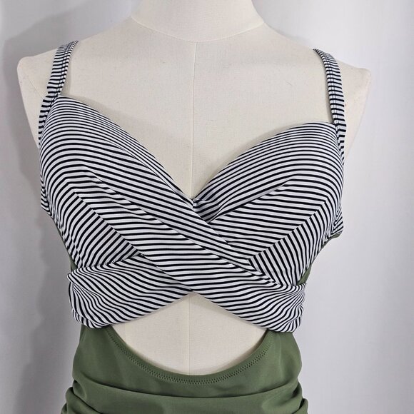 Women's High Waisted Cut Out Green Stripe Contrast One Piece Swimsuit Size L - Picture 3 of 11